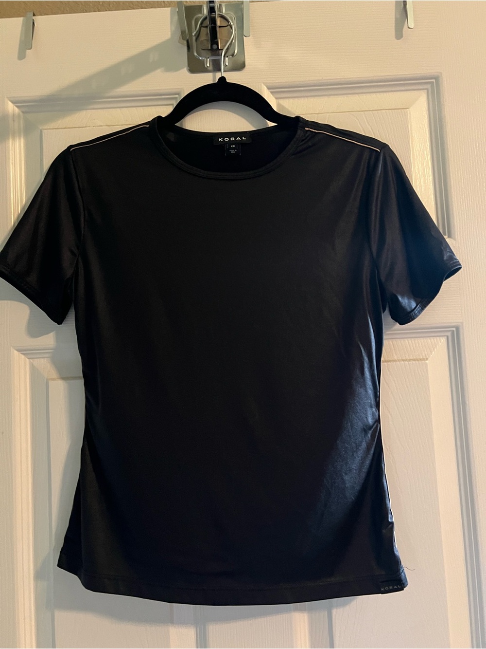 Koral Black Short Sleeve Performance Tee XS